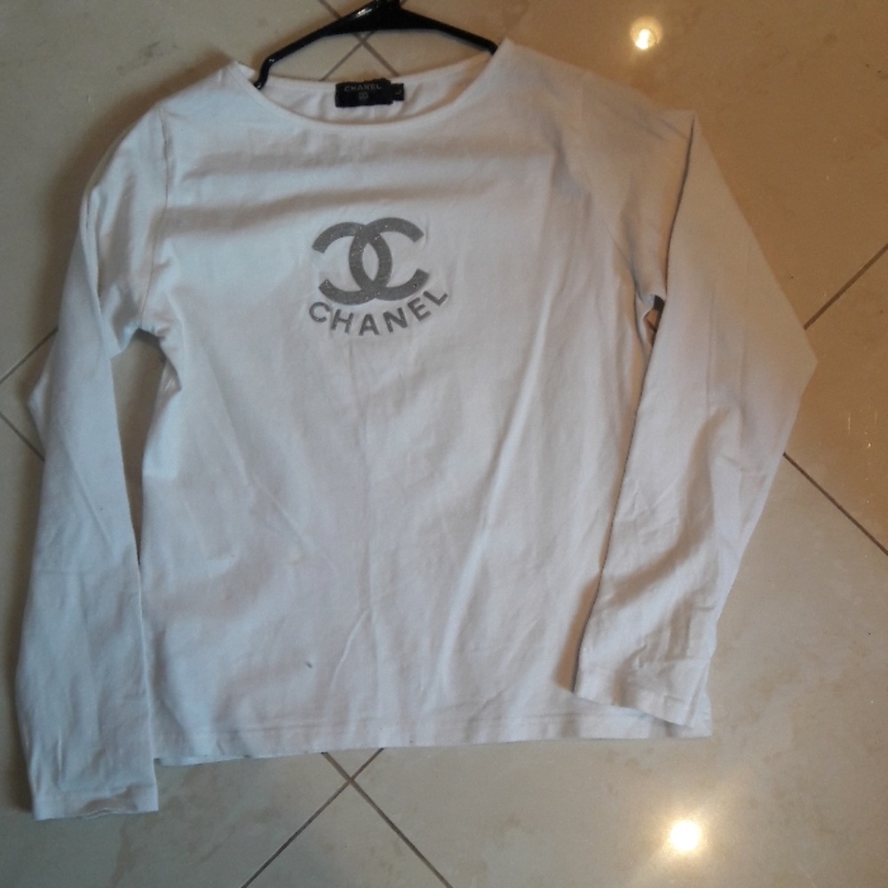 Chanel tee with sparkle logo bling